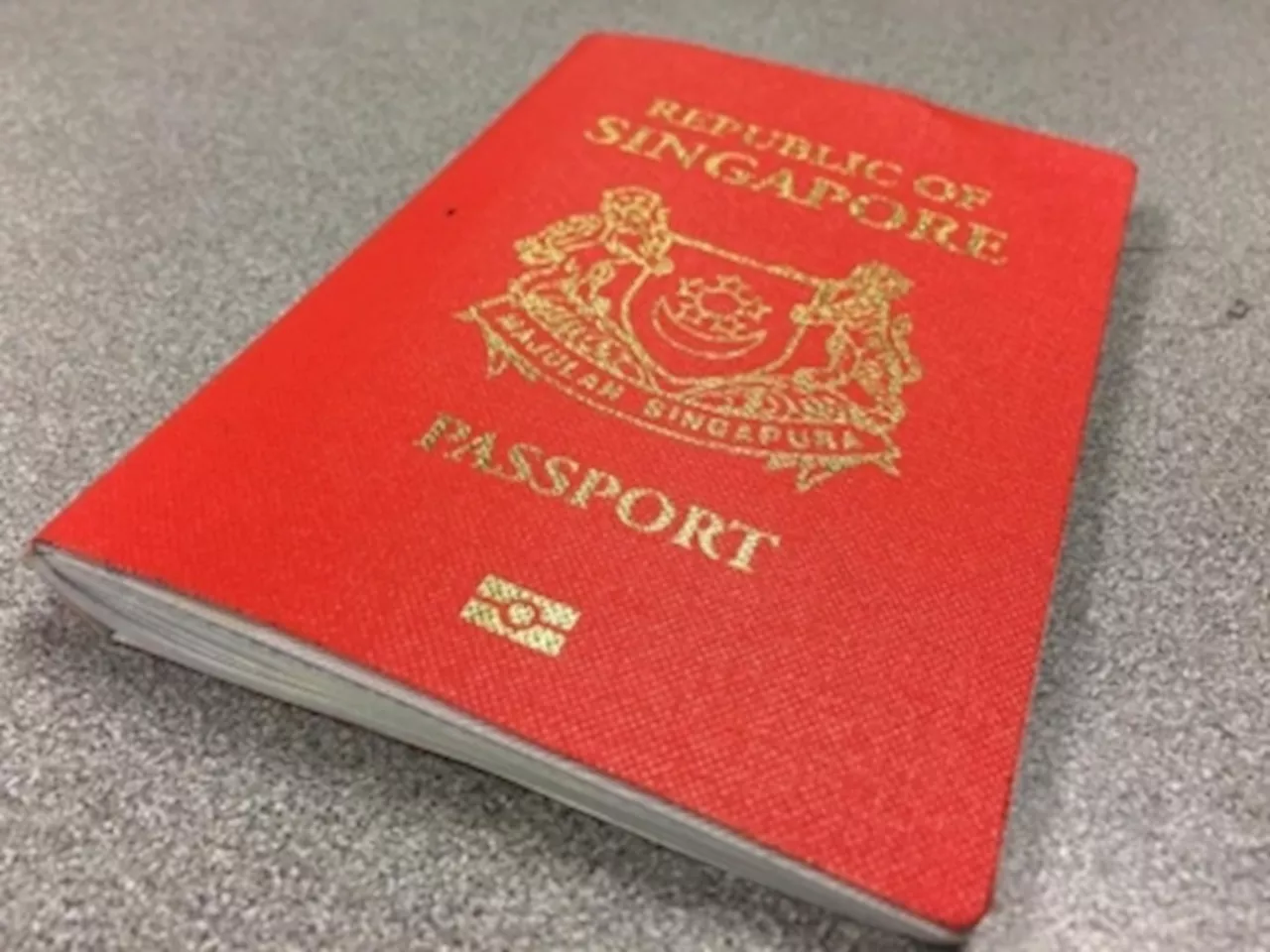 Passport-less clearance fully available at Changi Airport, average immigration clearance time of 10 seconds