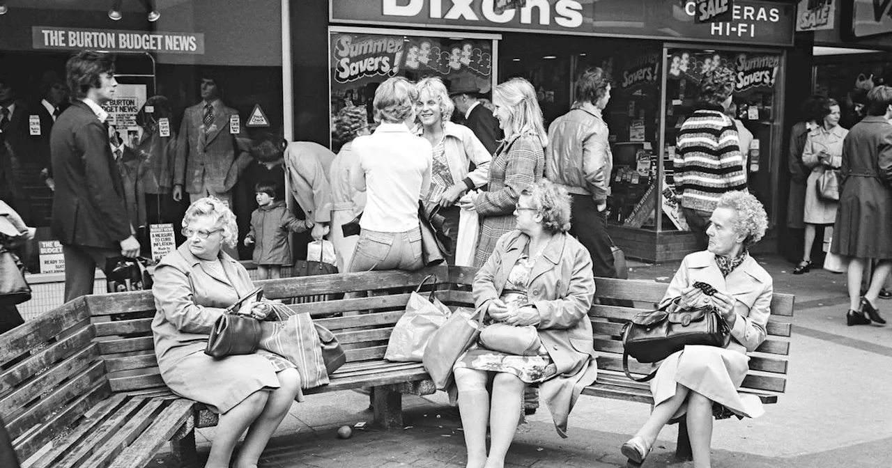 Rare photos tells a story of Greater Manchester in the 1970s