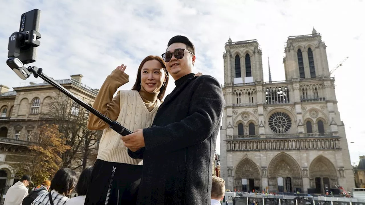 Minister wil entree vragen: 'Notre-Dame kan alle Franse kerken redden'