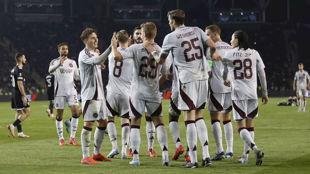 Ajax beleeft moeizame avond in Bakoe, maar wint ruim van negental Qarabag