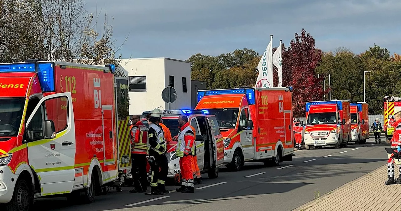 Dummes Missgeschick löst Chemieunfall in Bielefeld aus: Großeinsatz der Feuerwehr