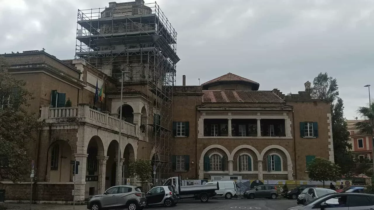 Palazzo del Governatorato, via libera al restauro: i ponteggi sono montati da 10 anni