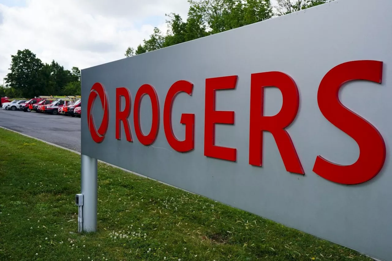 Rogers Communications reports $526M third-quarter profit, up from loss a year ago