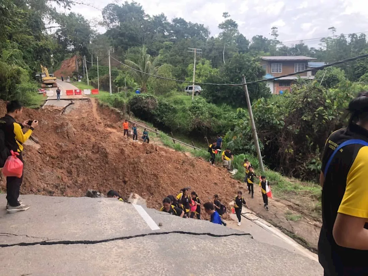 Frequent landslides rock rural tourism with heavy losses, says Sabah tourism minister