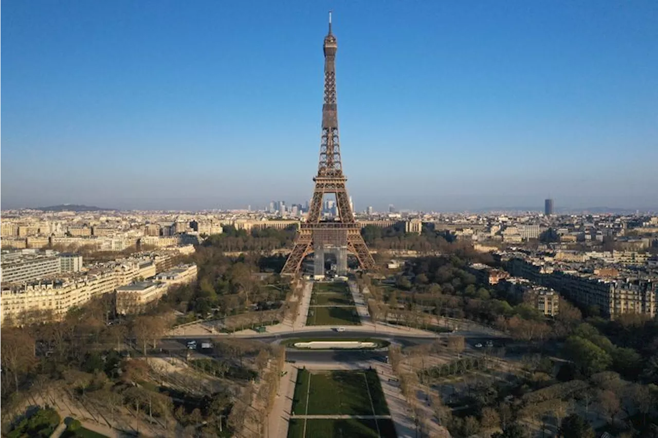 QuickCheck: Was the Eiffel Tower originally built as a radio tower?