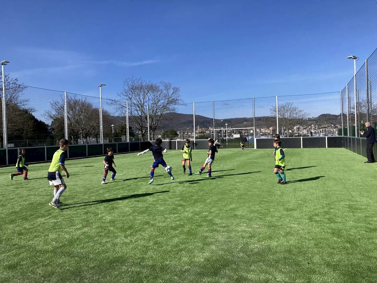 Hendaye : le débat autour des terrains de foot aussitôt ouvert, aussitôt fermé