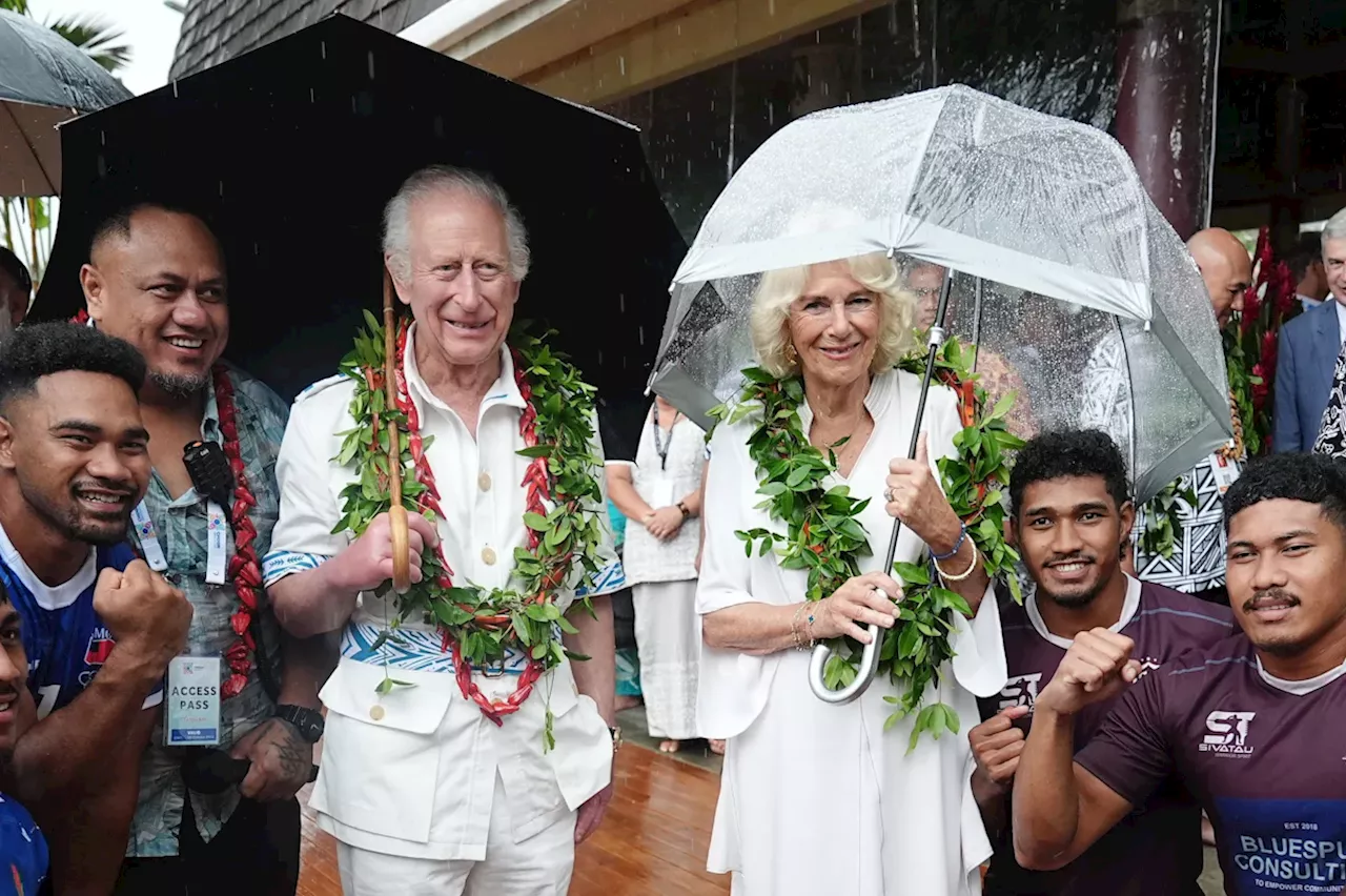 Promi News: Charles tritt im Safarihemd auf Samoa auf