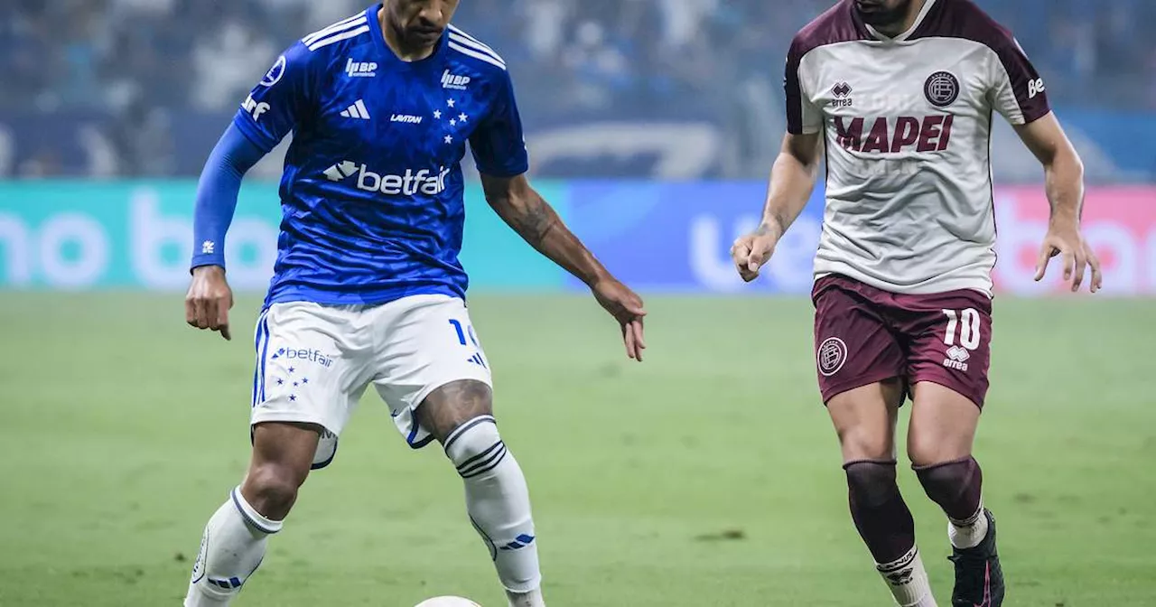 Cruzeiro e Lanús empatam e levam decisão da semifinal para o jogo de volta