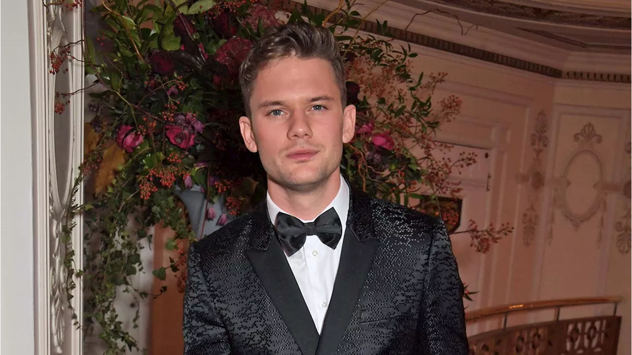 Jeremy Irvine to Play Gay Firefighter Turned Ballroom Dancer in ‘The Light Fantastic’