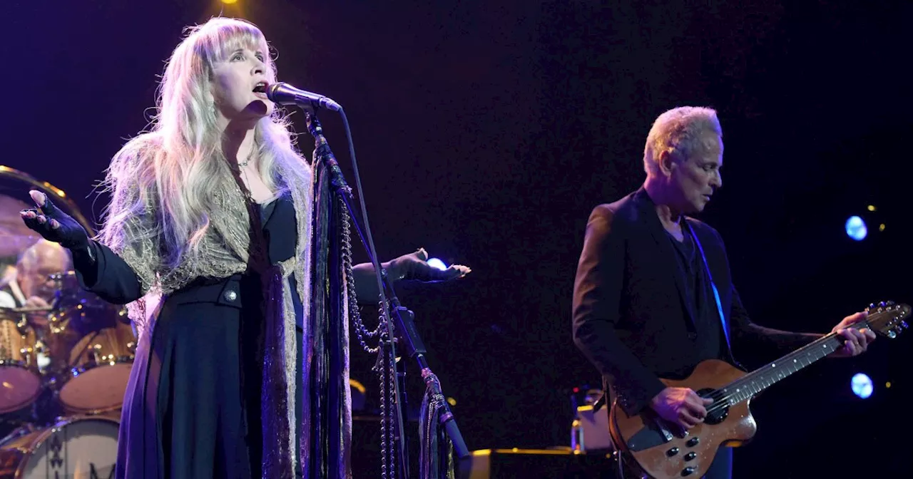 Stevie Nicks Says She Gave Lindsey Buckingham 'More Than 300 Million Chances' In Revealing Interview