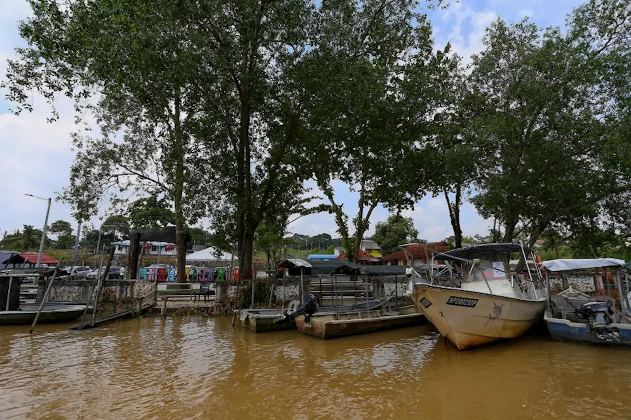 Jeti baharu tingkat pengunjung Pengkalan Kempas