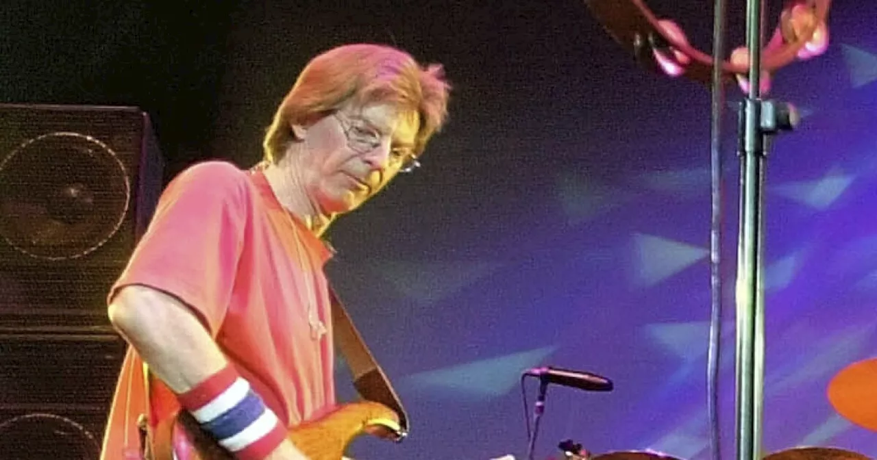 Grateful Dead bassist and founding member Phil Lesh has died at 84