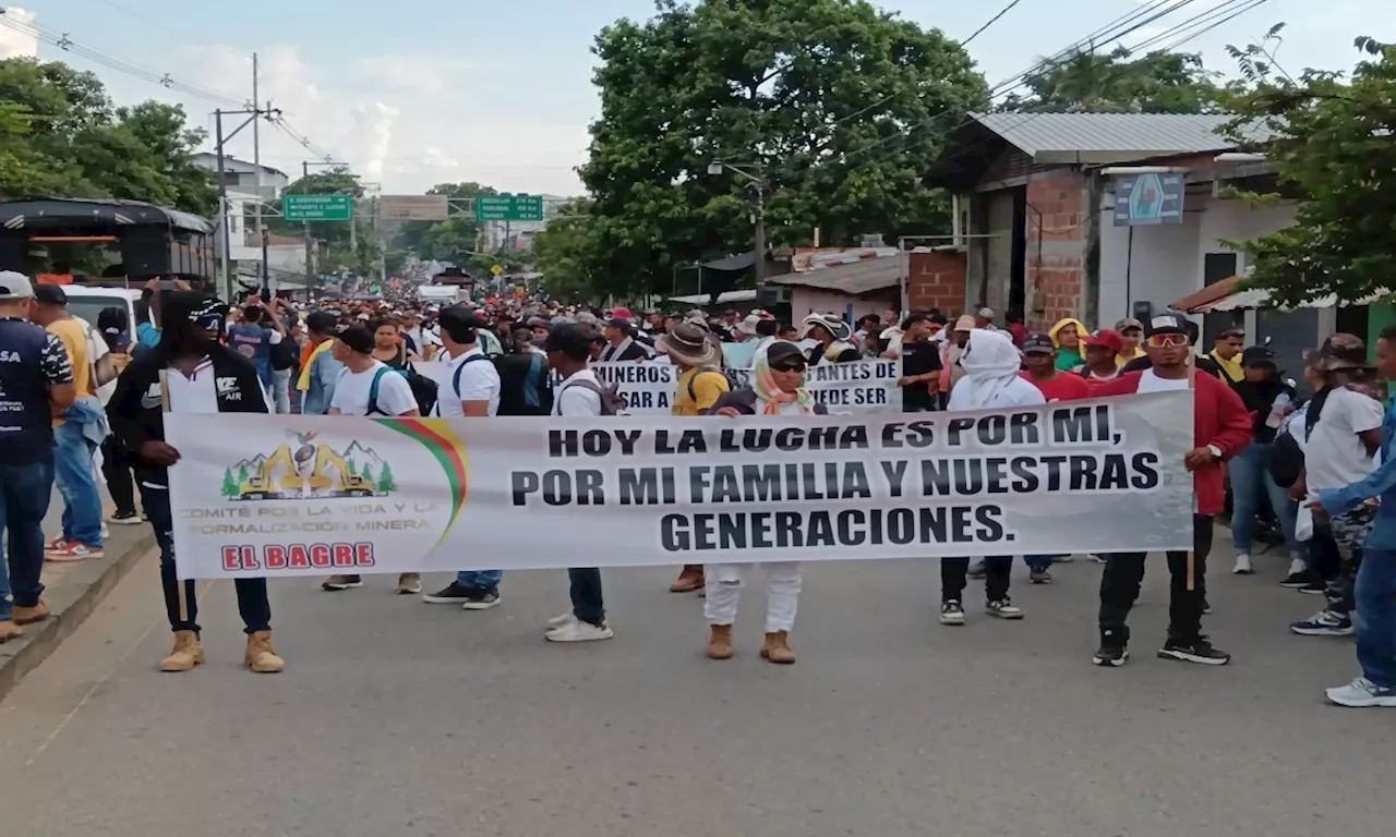 Sigue sin levantarse paro minero en Antioquia: este viernes se retoman diálogos