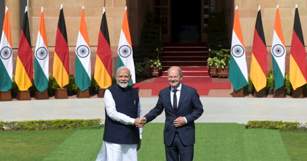 German Chancellor Flies to India to Talk Defence, Green, Migration With Modi