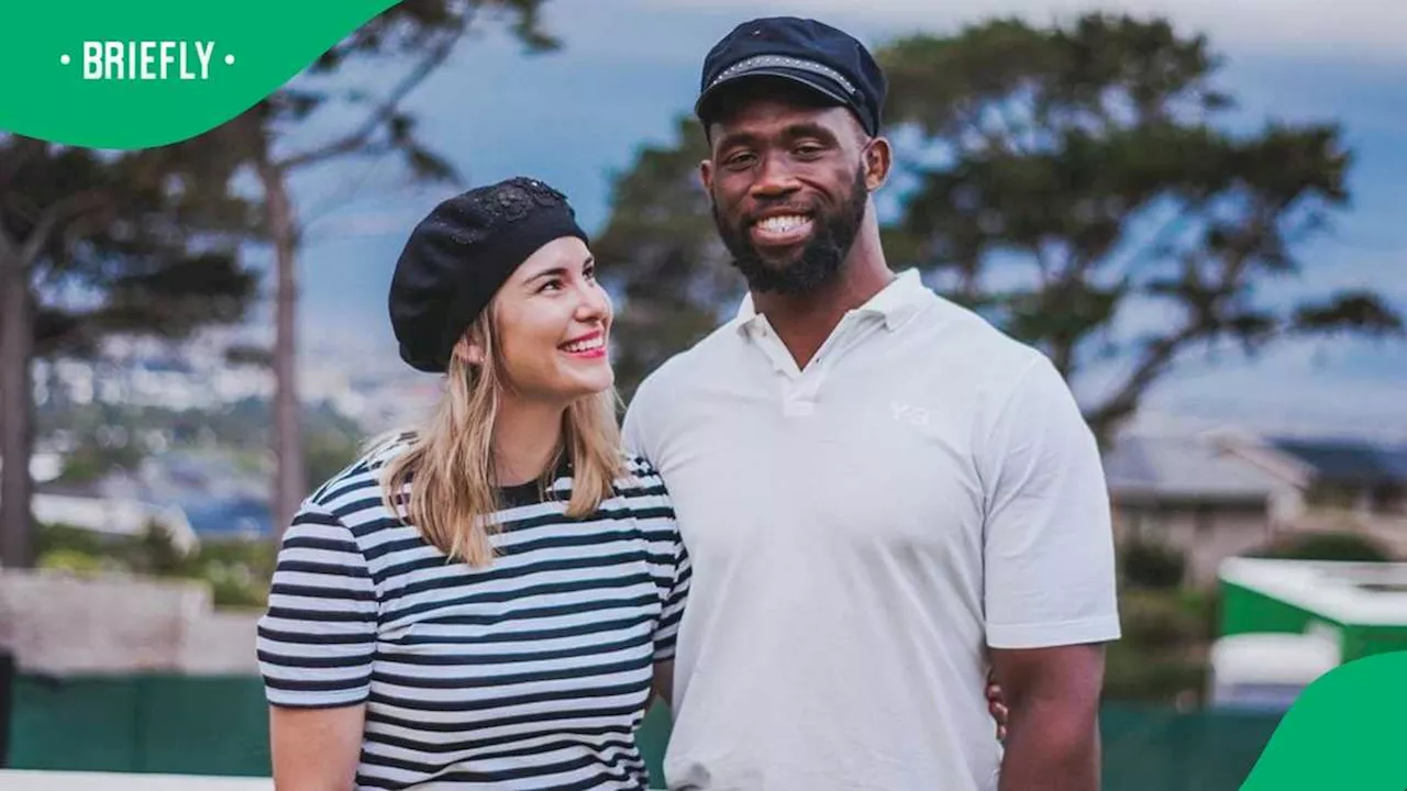 “She Knew All This Before She Married Him”: SA Reacts to Seeing Bad Boy Vibes in Siya Kolisi’s Book