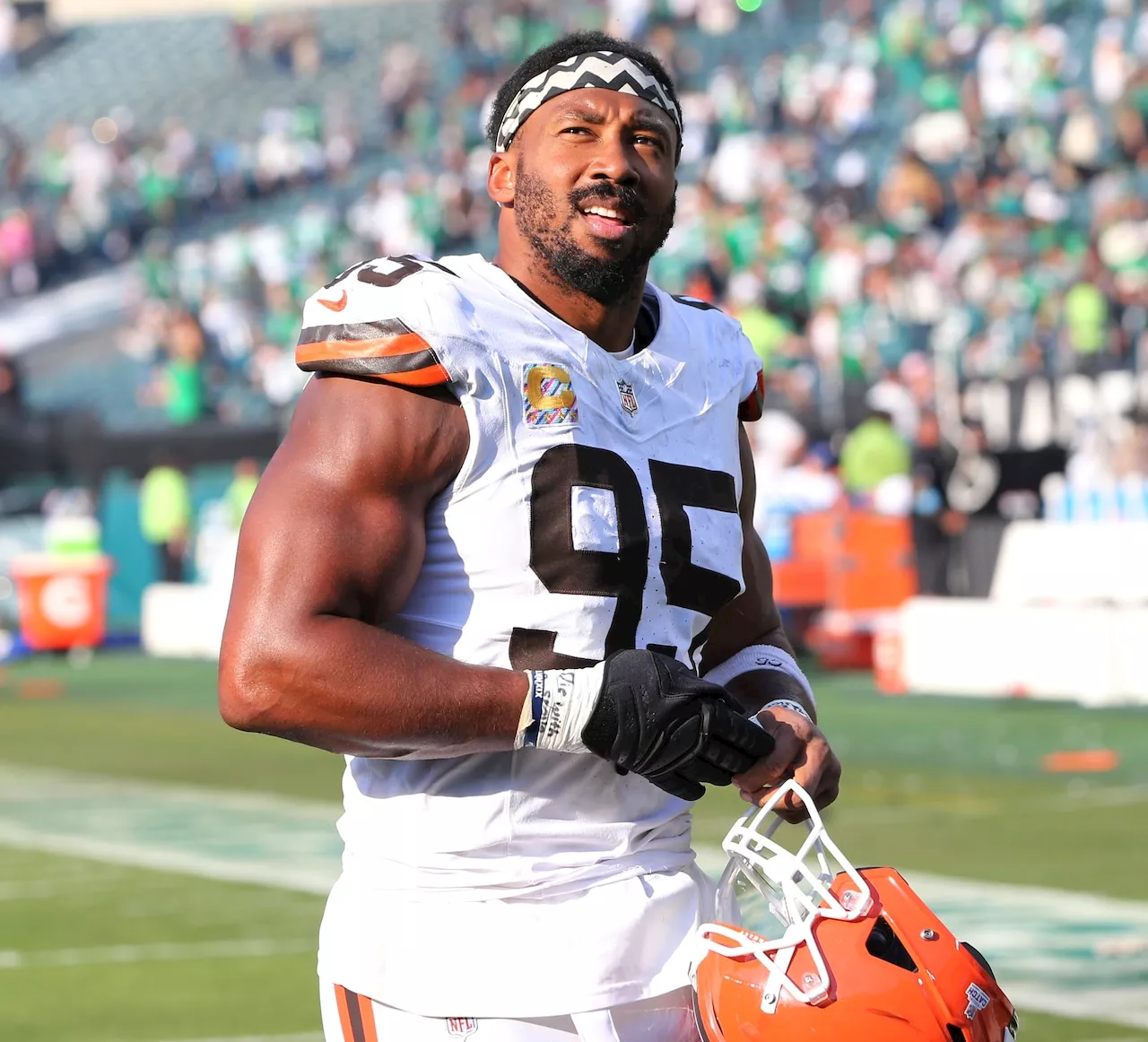 Browns’ Myles Garrett on the approaching trade deadline: ‘I’ll be playing here’