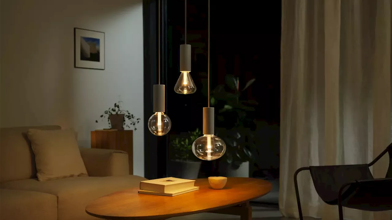 Ambiance sur mesure et prix allumé : l'ampoule Philips Hue Ellipse en promo (-34%)