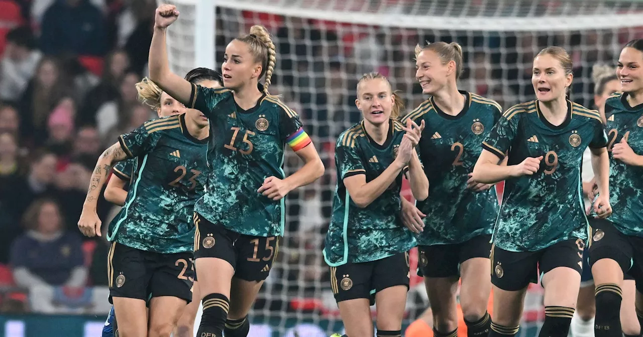 Deutschlands Frauen bezwingen England bei Tor-Festival in Wembley - und bescheren Christian Wück das perfekte Debüt