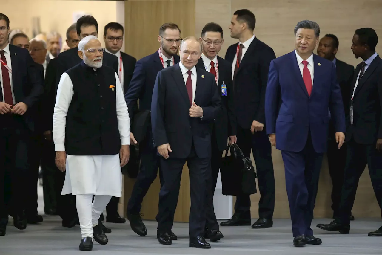BRICS: Xi Jinping e Narendra Modi ensaiam o degelo