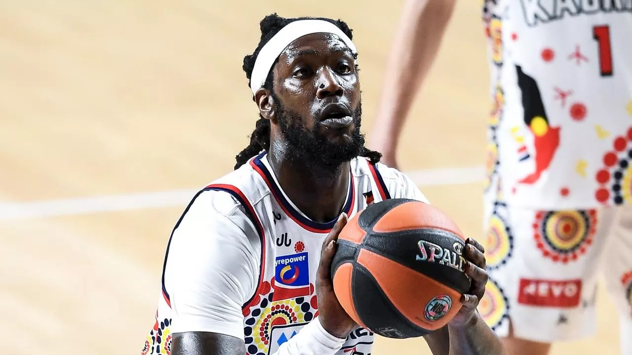 Former NBA superstar’s 36-point masterclass as 36ers’ winning streak rolls on