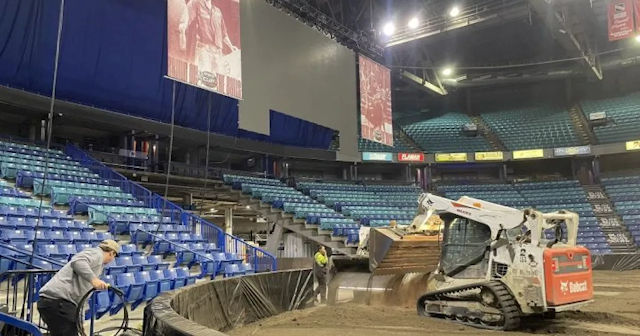 From ice to dirt: SaskTel Centre undergoes rapid transformation for PBR tour stop