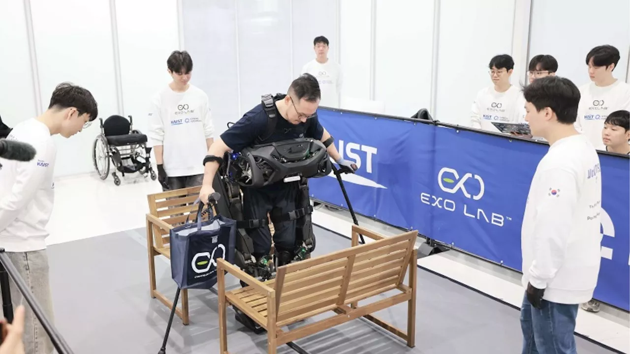 Scientists develop wearable robot that walks and fits itself on disabled people