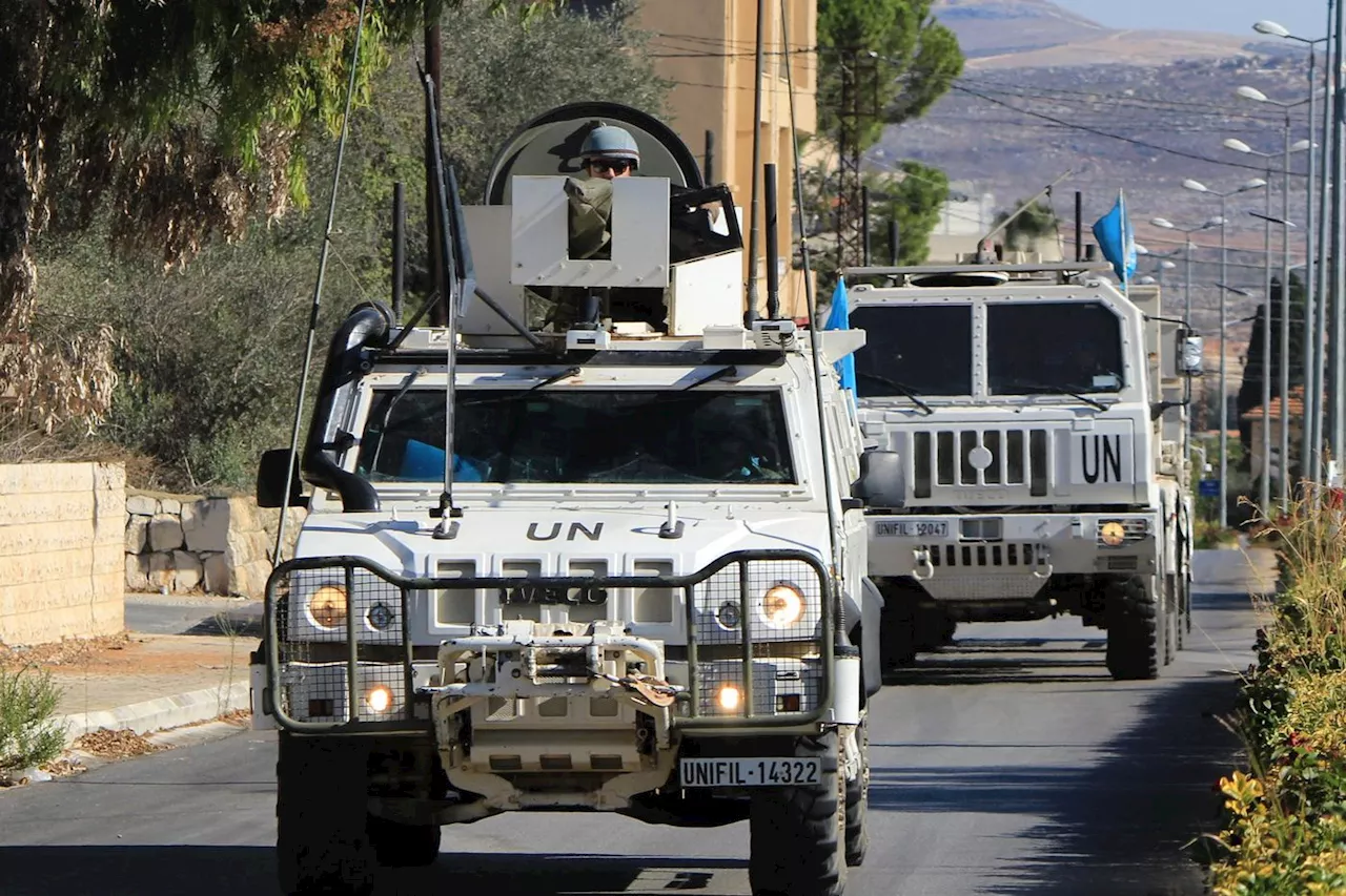 Guerre au Proche-Orient : dans le sud du Liban, les casques bleus français prêts à intervenir