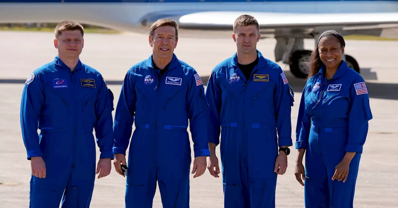 Cuatro astronautas regresan a la Tierra tras problemas en cápsula de Boeing y huracán Milton