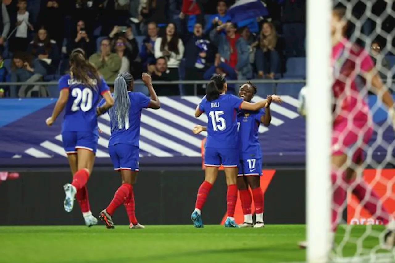 Les Bleues assurent contre une faible Jamaïque pour la première de Laurent Bonadei