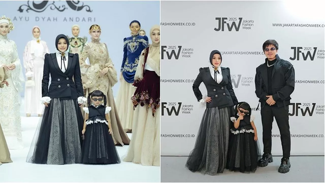 6 Potret Aurel Hermansyah dan Ameena Jadi Model di Catwalk JFW, Curi Perhatian