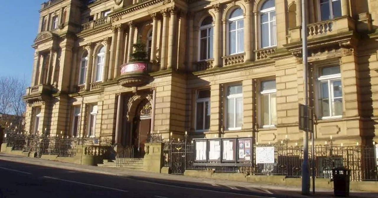 Skaters and buskers face on the spot £75 fines in Lancashire town