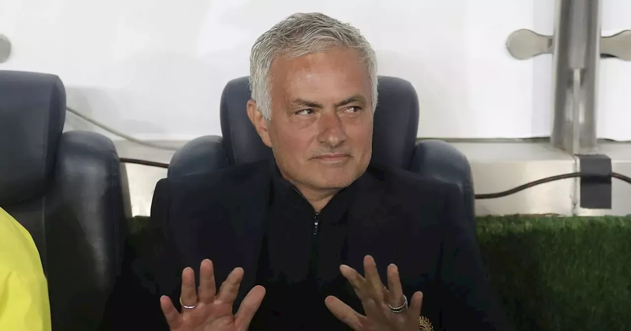 Jose Mourinho sends wordless message in aftermath of Manchester United flashpoint