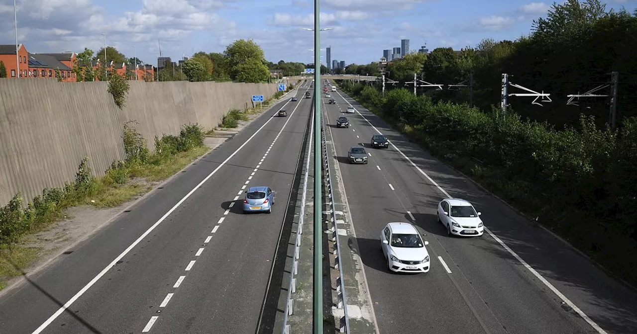 M602 LIVE: All traffic stopped on motorway amid 'police incident'