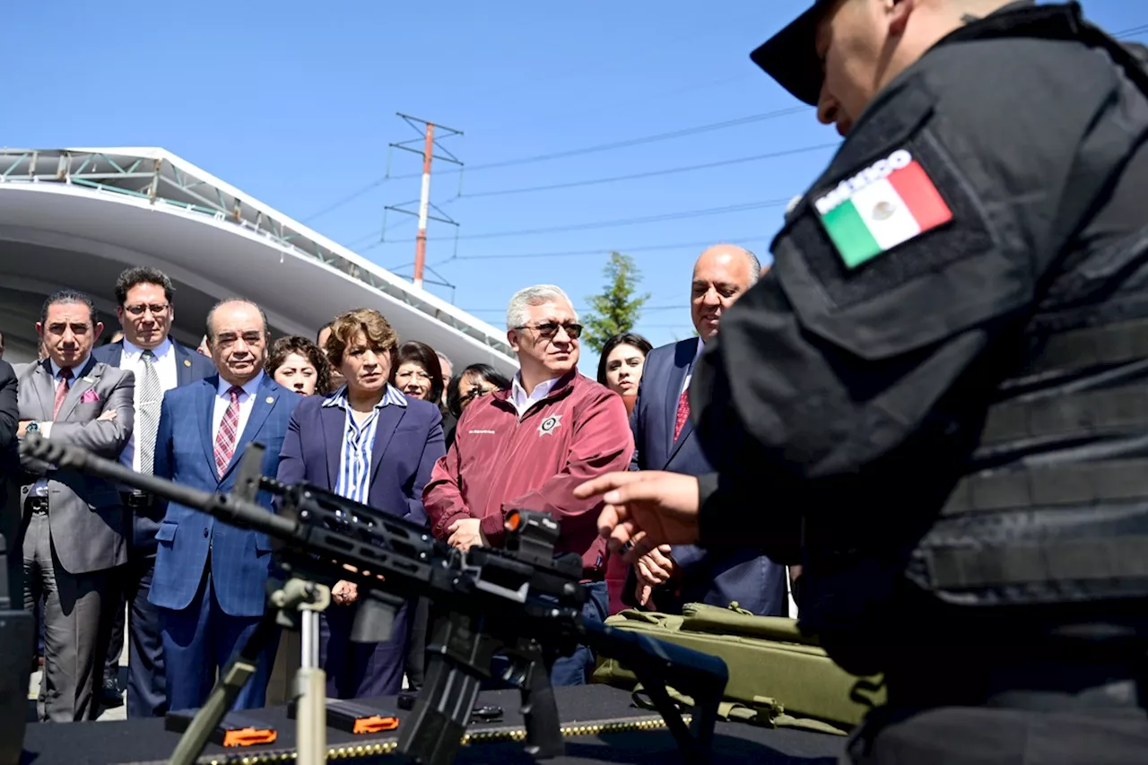 Delfina Gómez brinda equipamiento y vehículos a la Secretaría de Seguridad estatal