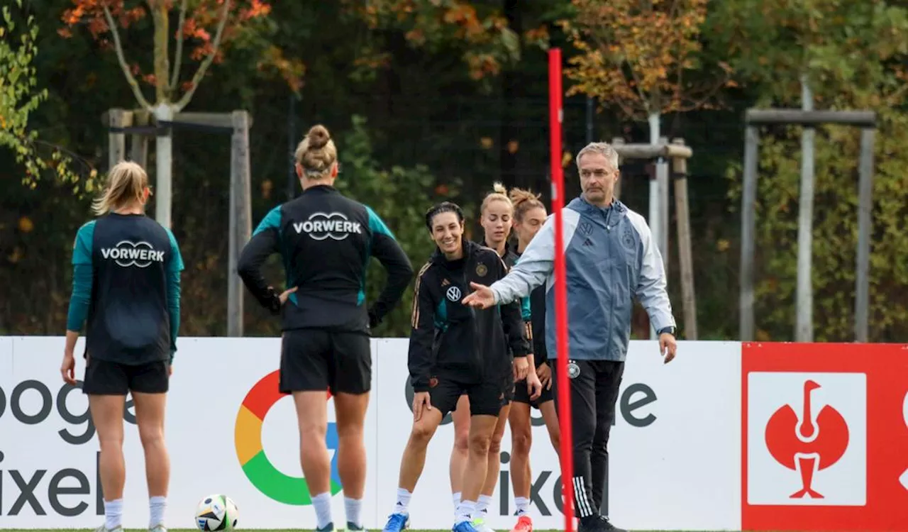 Debüt vor 52.000 Fans in Wembley: DFB-Frauen-Trainer Wück hat „Probleme“