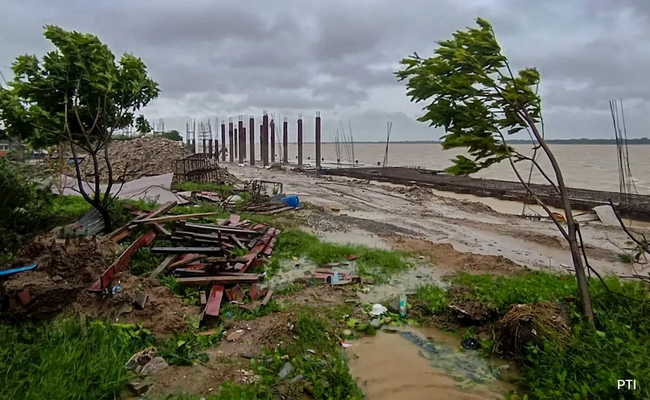 Cyclone Dana : कमजोर पड़ा चक्रवात दाना, ओडिशा-बंगाल में भारी बारिश, 1.75 लाख हेक्टेयर की फसलें बर्बाद