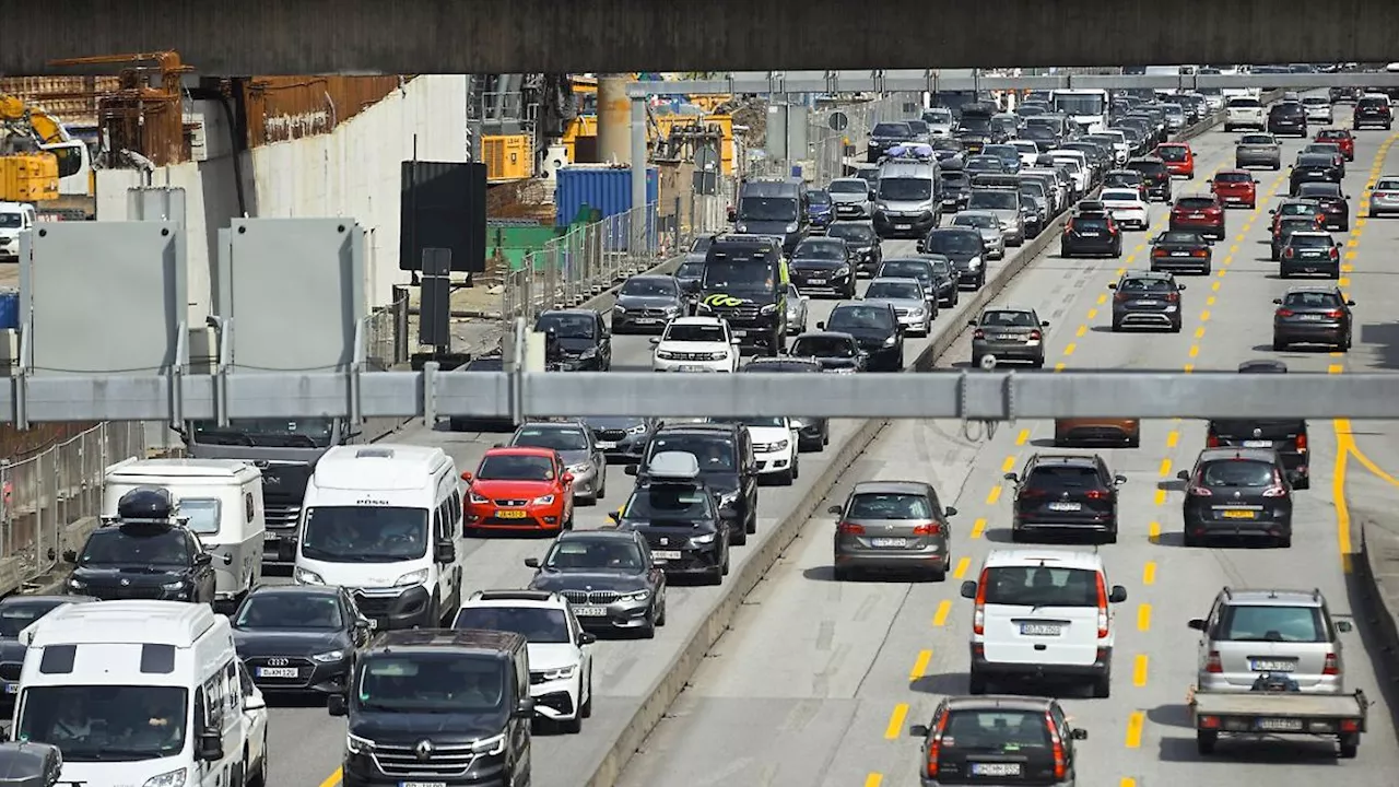 Hamburg & Schleswig-Holstein: Brückenbauarbeiten: Staugefahr vor Elbtunnel Richtung Norden