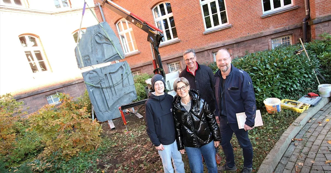 Rikus-Kunstwerk kehrt ans Paderborner Pelizaeus-Gymnasium zurück