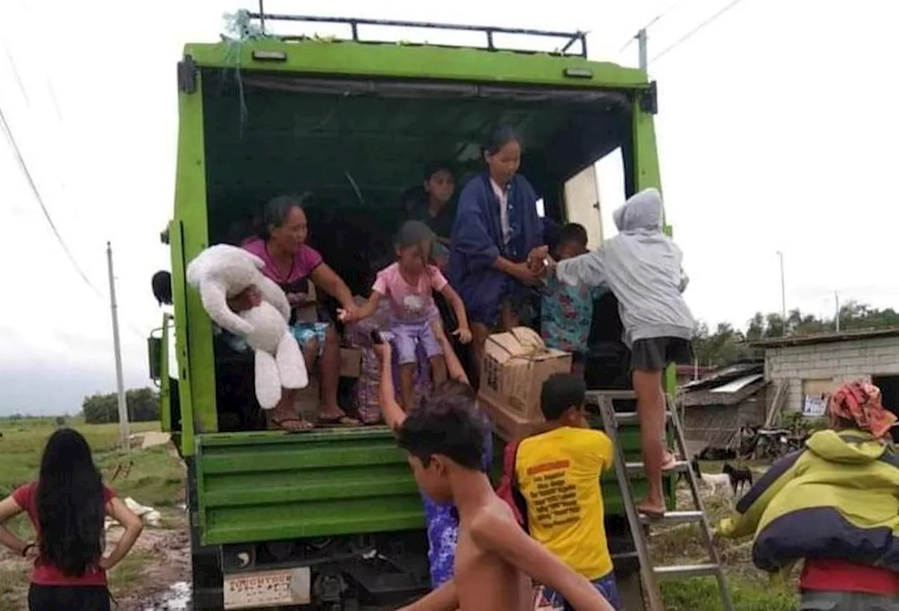 Squalls, rain continue to cause havoc in Negros Occidental, Bacolod