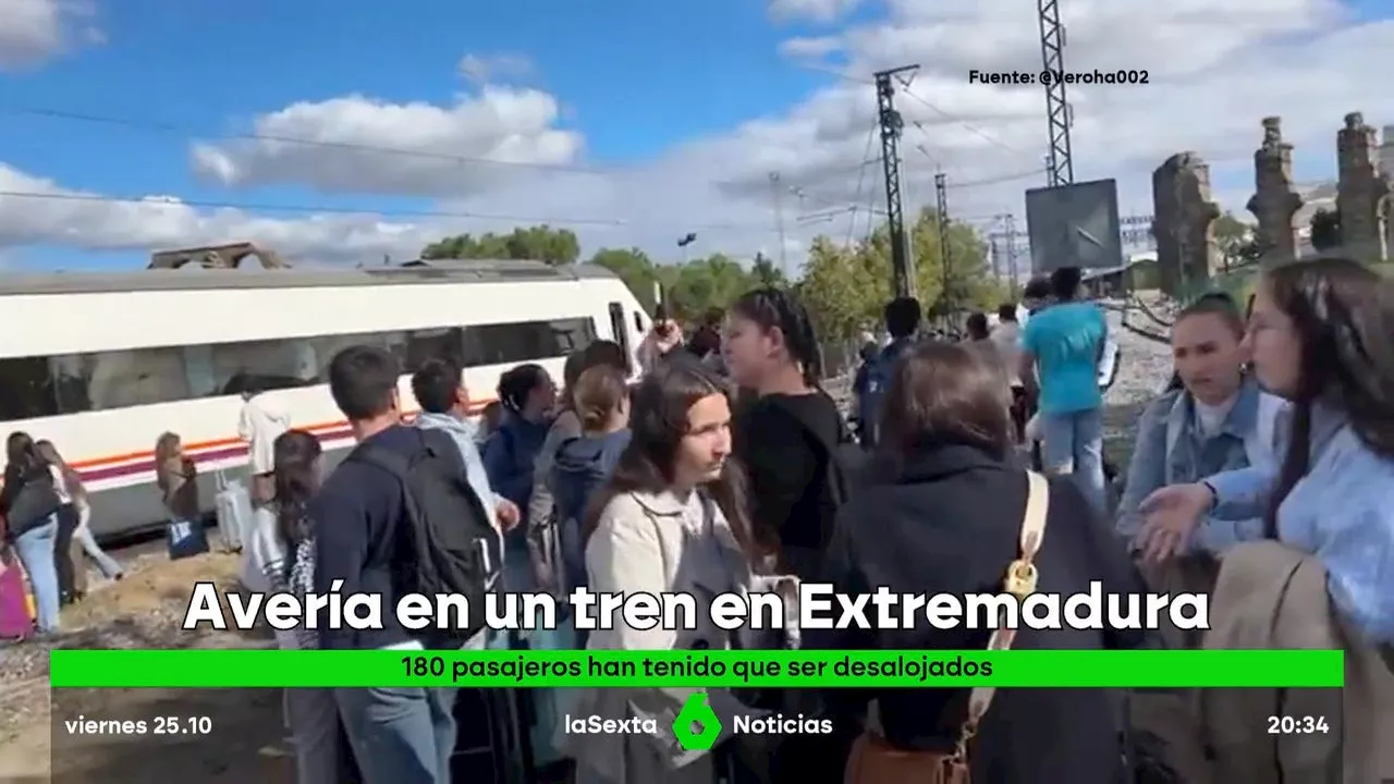 Caos en el tren de Extremadura: 180 pasajeros llegan andando a la estación de Mérida