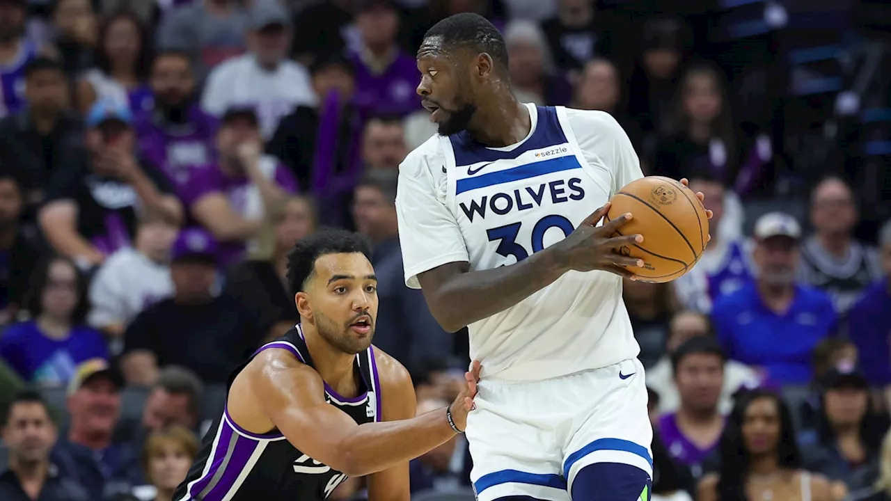 Big games from Julius Randle, Anthony Edwards lead Wolves past Kings