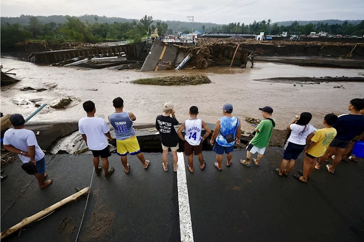 Tropical Storm Trami leaves towns submerged, 66 dead in Philippines