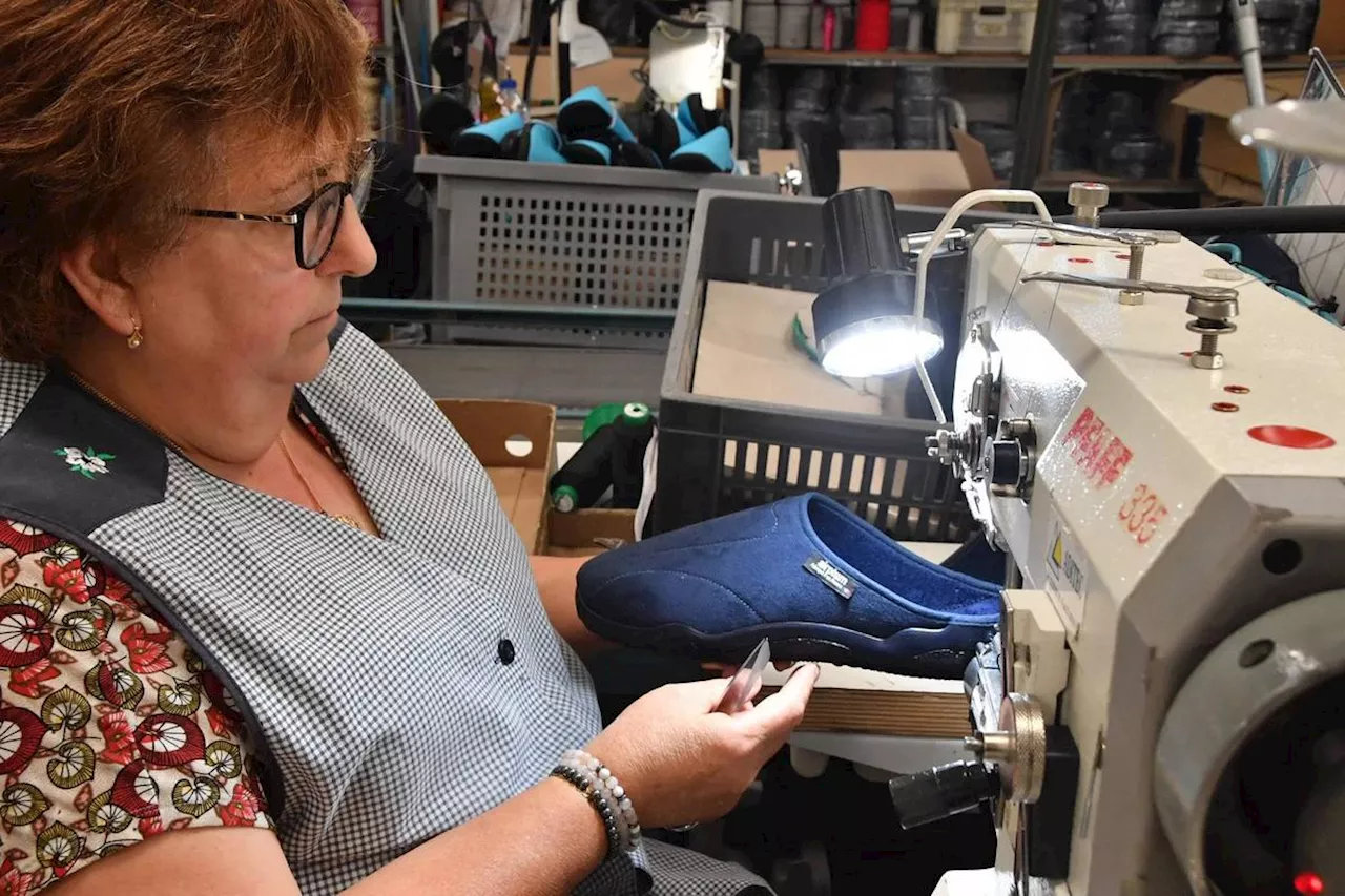 Vidéo : ces chaussons fabriqués en Dordogne partent en week-end à l’Élysée