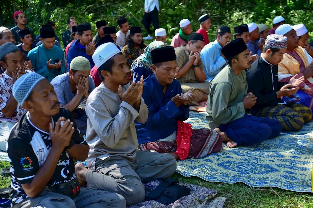 Thai massacre families demand justice as charge deadline expires