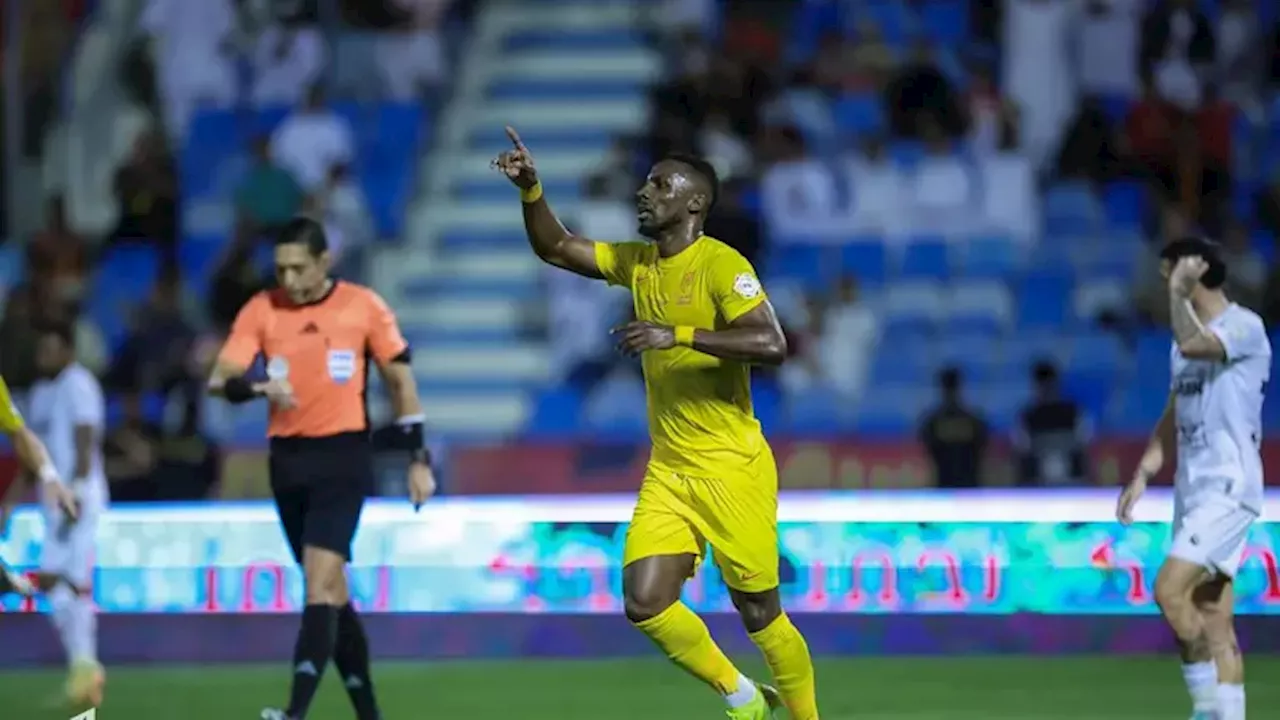 Julián Quiñones anota gol con Al-Qadsiah ante Damac en la Liga de Arabia Saudita