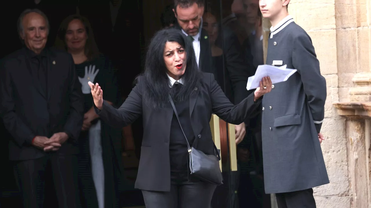 “Por una bofetada recibida devolvería diez, pero trato de no ser nunca yo quien pega la primera”: el poderoso alegato de Marjane Satrapi tras recibir el Premio Princesa de Asturias de Comunicación y Humanidades