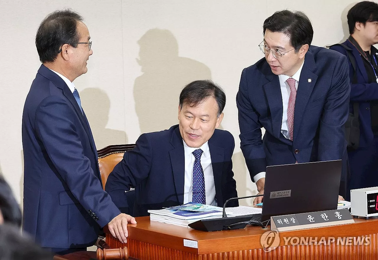 권익위 부위원장, 간부 유서라며 박원순 유서 제시…'가짜뉴스 낚였다'