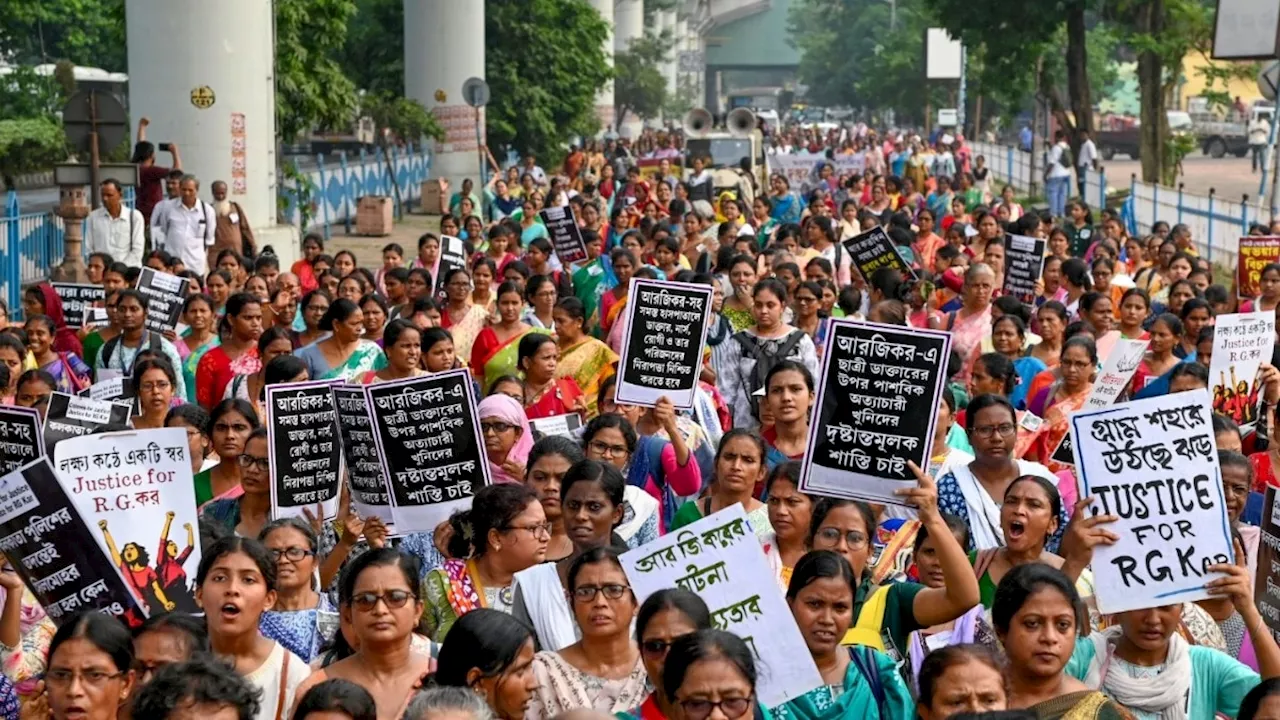 कोलकाता कांड: ममता सरकार पर दबाव के लिए आंदोलनकारी डॉक्टरों ने बनाई नई रणनीति