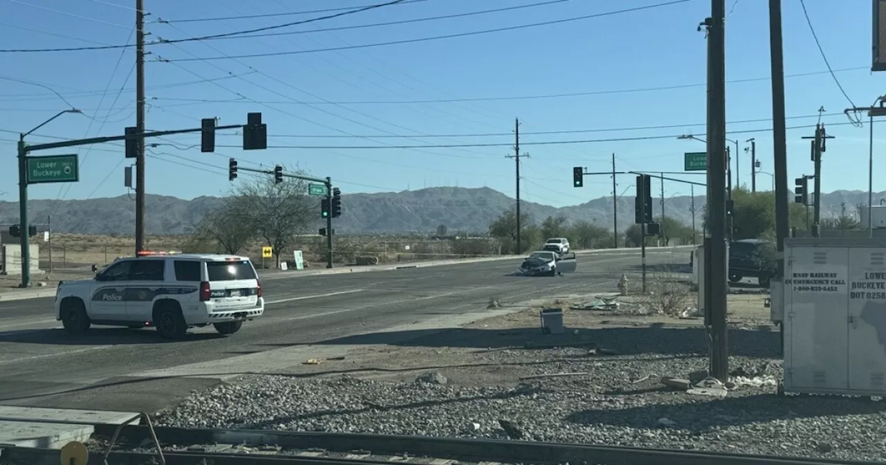 One woman dead, four children hurt in crash at 19th Avenue and Lower Buckeye