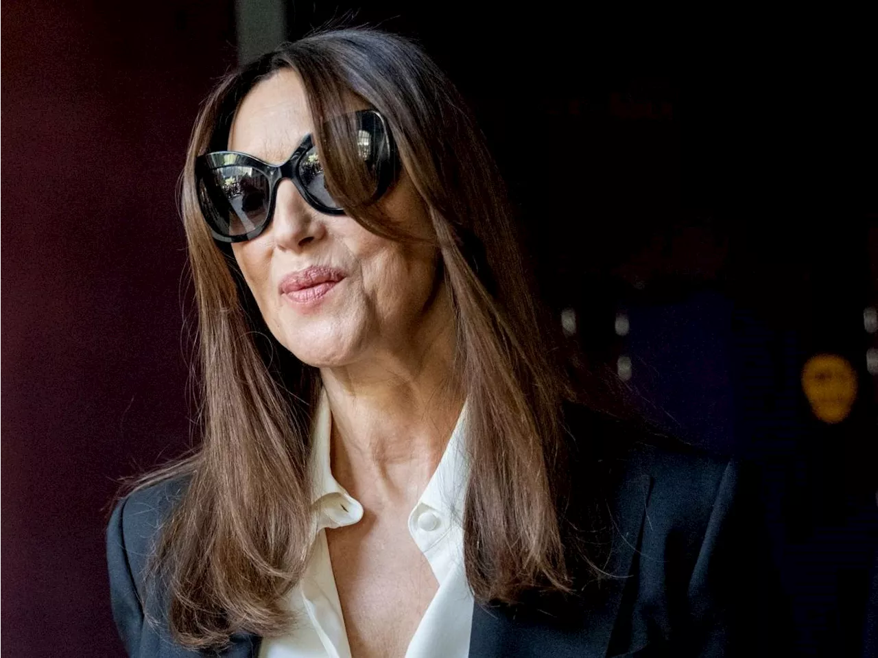 Monica Bellucci si racconta: il set, l'amore, i figli, le scelte di vita